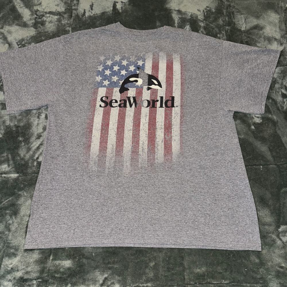 Sea World American Flag Orca T-Shirt Mens‎ 2XL Gray Killer Whale Cotton Pullover